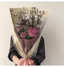 Роза с лимониум